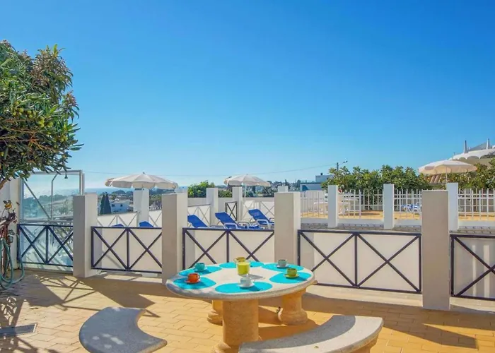 Albuar Mit Eigenem Pool By Interhome Nyaraló