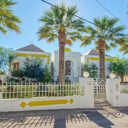 Albuar Mit Eigenem Pool By Interhome *