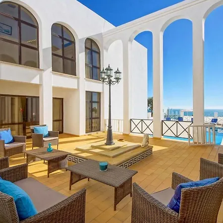 Albuar Mit Eigenem Pool By Interhome