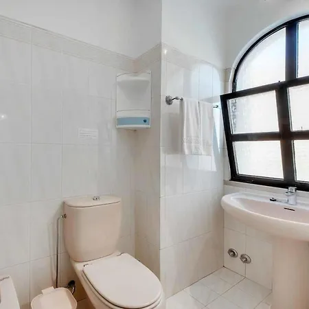 펜션 Albuar Mit Eigenem Pool By Interhome