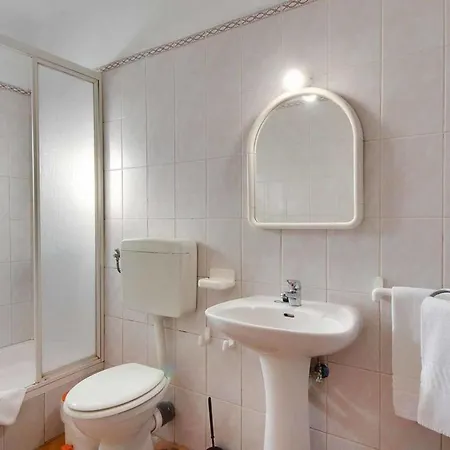 Albuar Mit Eigenem Pool By Interhome *