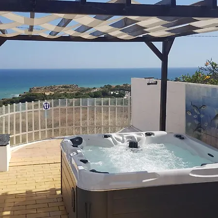 펜션 Albuar Mit Eigenem Pool By Interhome