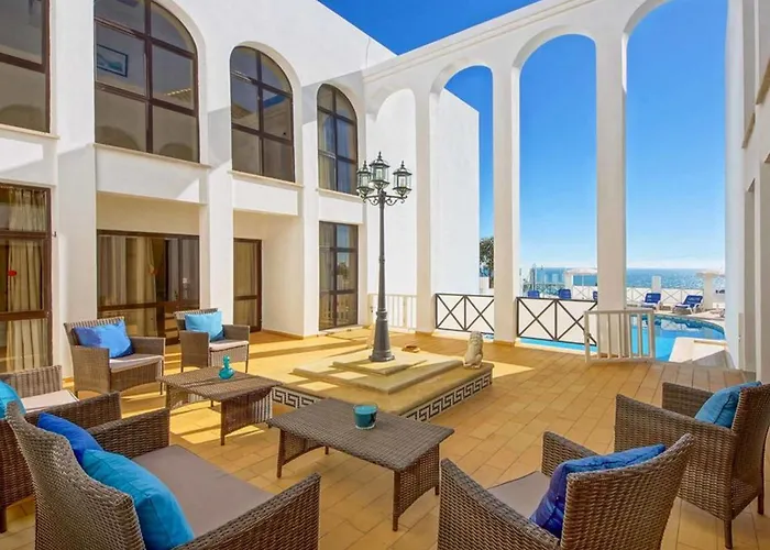 Albuar Mit Eigenem Pool By Interhome